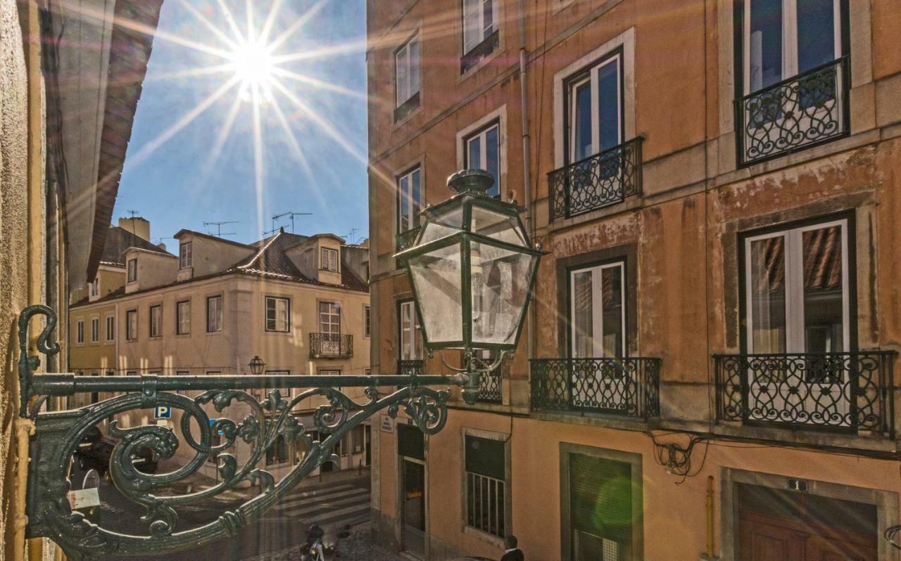Live Like A Local @ Casa Da Esquina - Wifi & A/C Daire Lisboa Dış mekan fotoğraf